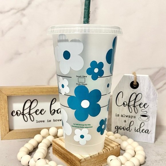 💙Teal and Powder Blue Retro Daisy Starbucks Cup💙 - Picture 3 of 4